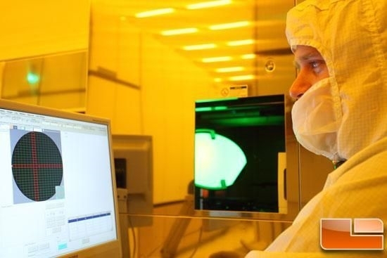 揭秘Intel CPU制造工廠(chǎng) 生物安全級(jí)別的防污染技術(shù)與網(wǎng)絡(luò)防護(hù)體系